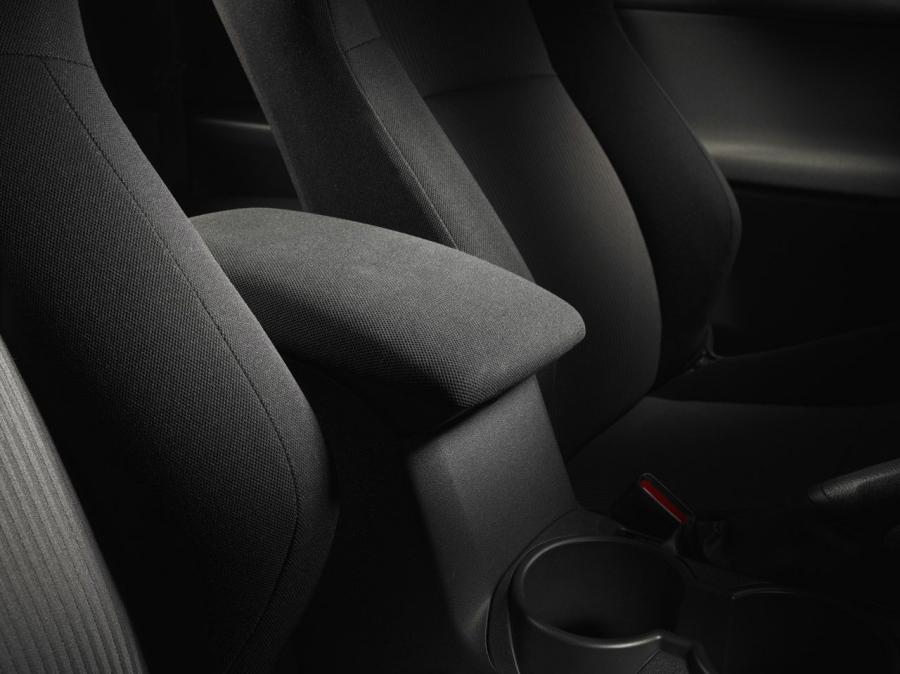  Scion tC 2013 года  (фото 27 из 33)